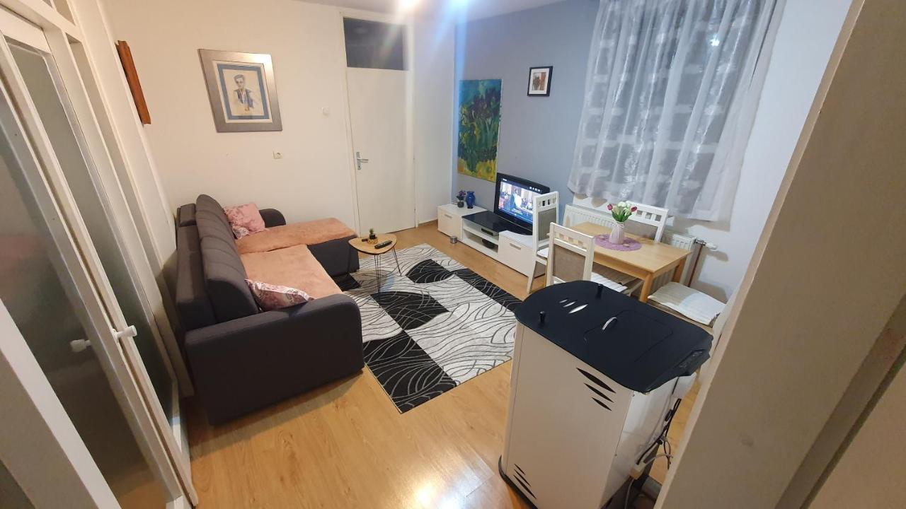 Apartman Dina Bihac Bagian luar foto